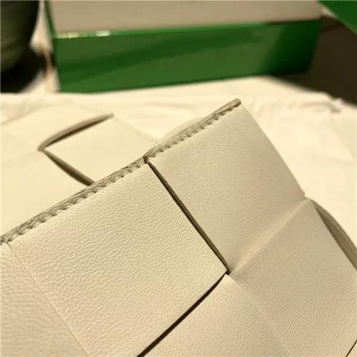 83439_16222945406209.jpg