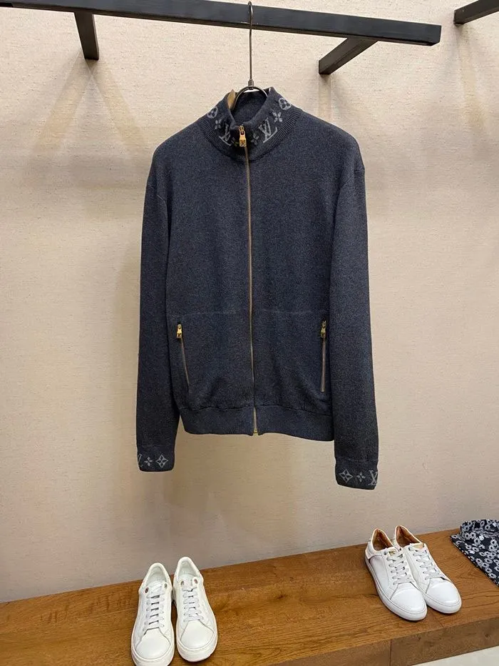 a08a8bfeb99bb8a9b44a2881ff0b10e5_1764841778_2474.JPG