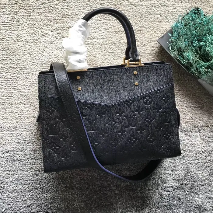9107_15404537938433.JPG