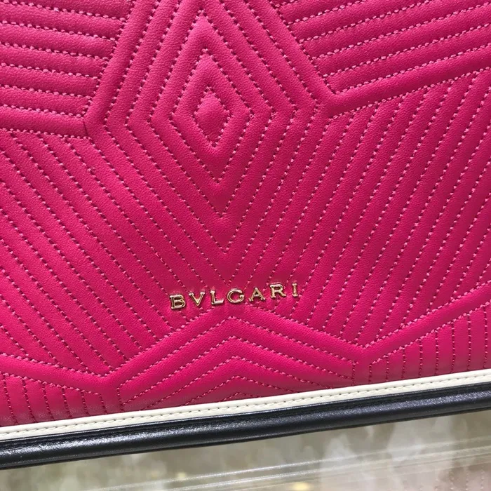52206_15764017969145.JPG