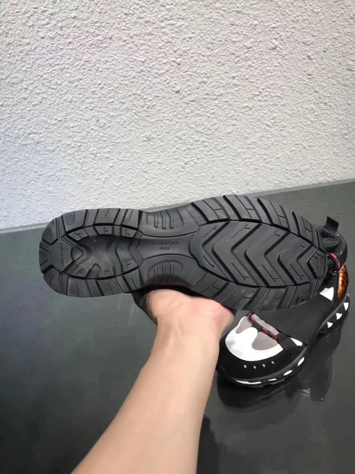 6363_15399486505447.jpg