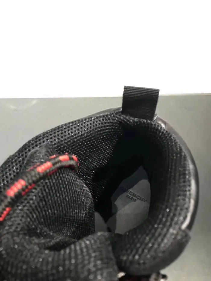 6363_15399486573849.jpg