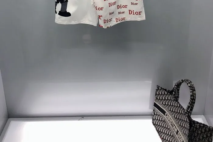 25644_15558984944897.jpg