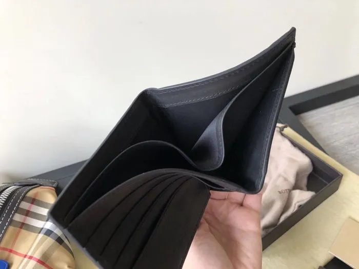 27689_15578160479806.JPG
