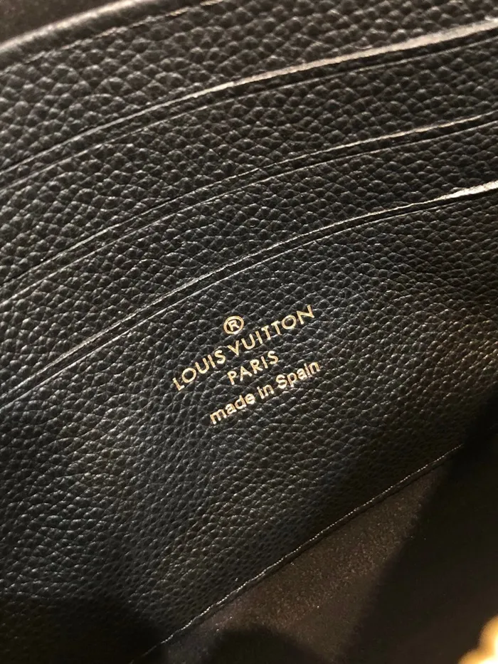 62986_15864235019634.JPG