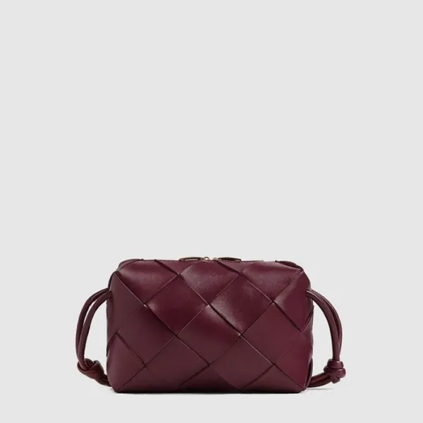 보테가 베네타 여성 스몰 카세트 카메라 백 - Bottega veneta Womens Sm… 이미지 2/3