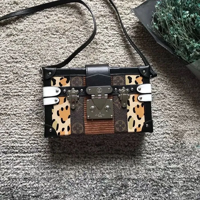 9134_15404603347078.JPG