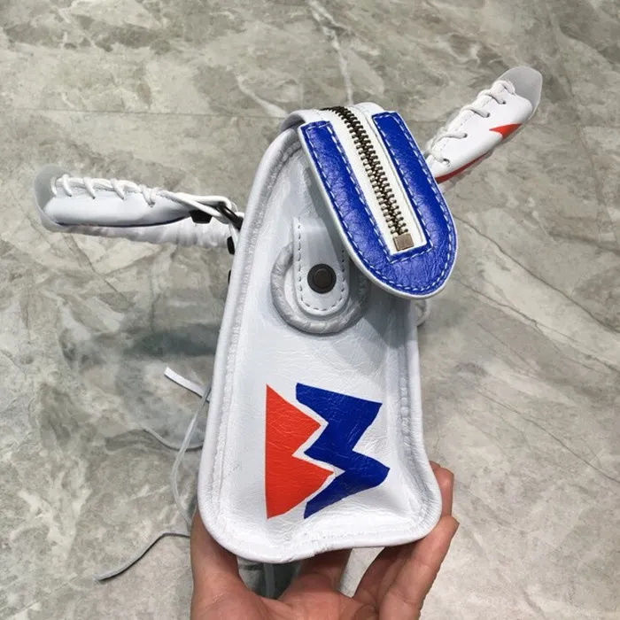 25073_15553107777213.JPG