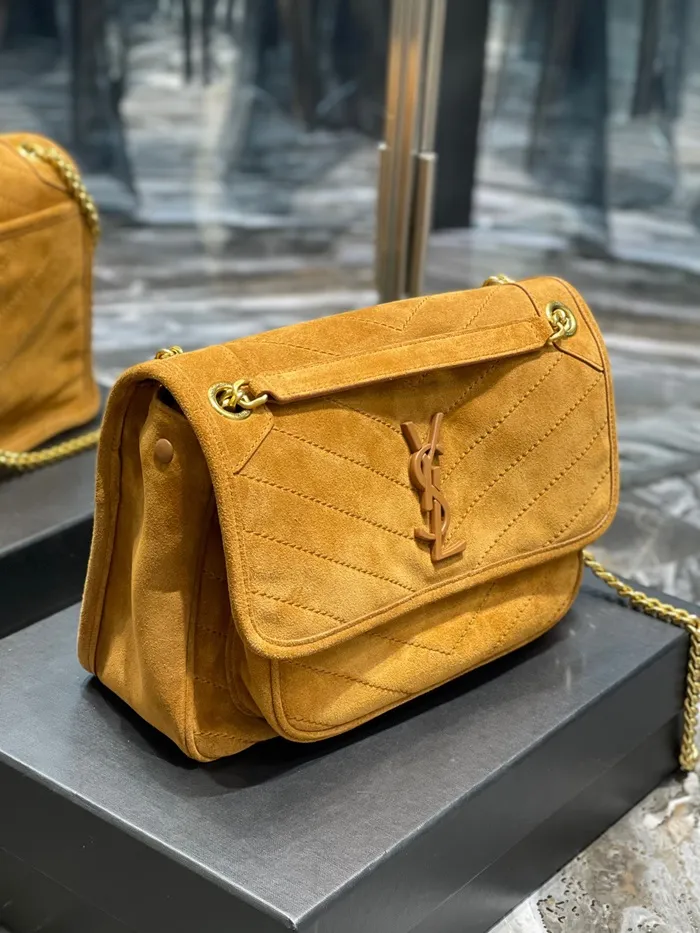 de4a8d7ff0aa37cbff28e525a871a6ff_1668926800_5571.JPG