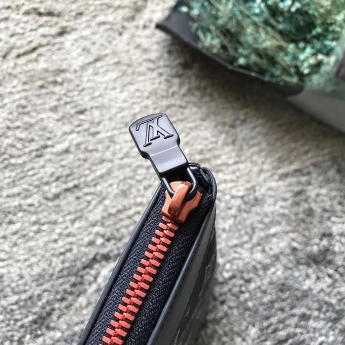 9387_15407920197363.JPG