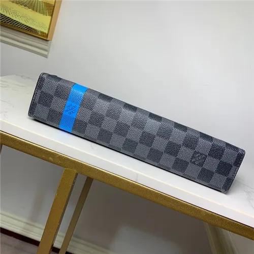 82512_16210913574651.jpg