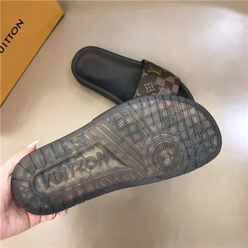 81889_16200544623870.jpg