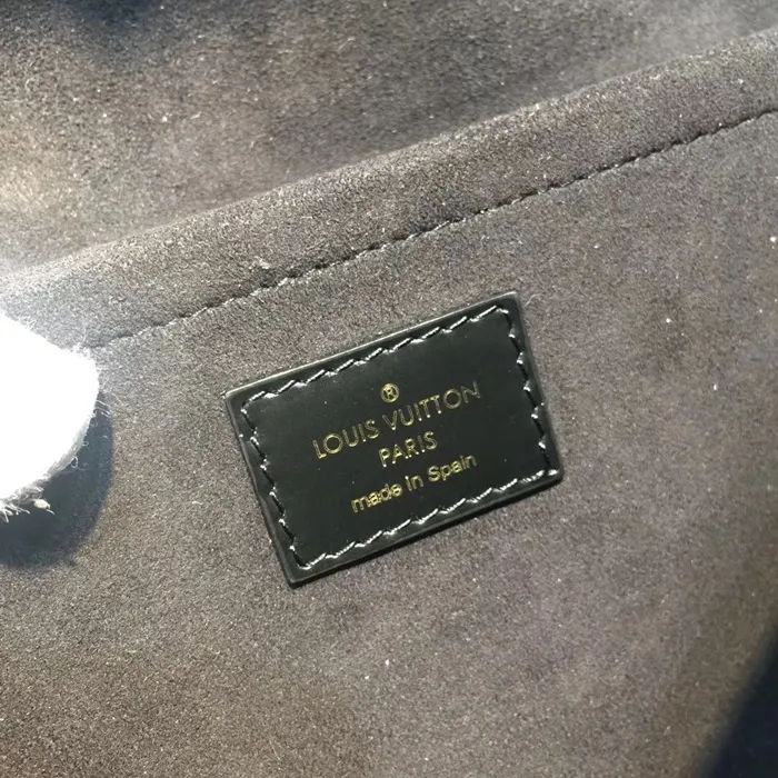 9150_15405229720777.JPG
